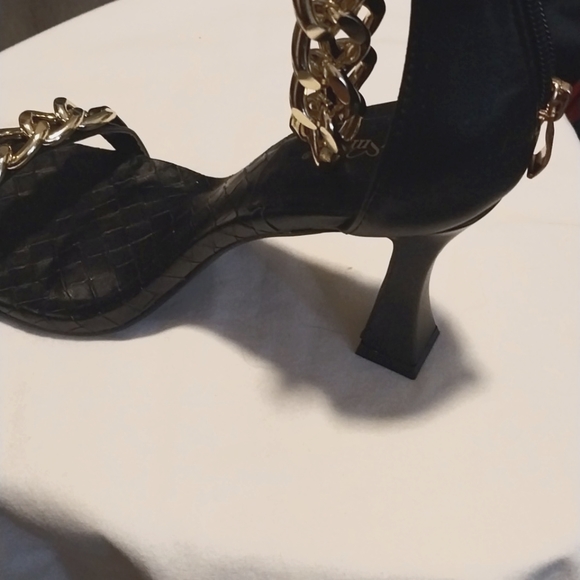 Gold Chain Sandals - Picture 2 of 2